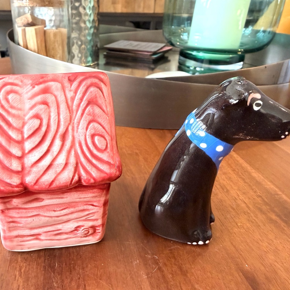Ceramic Dog and House Salt & Pepper Set - Picture 4 of 10